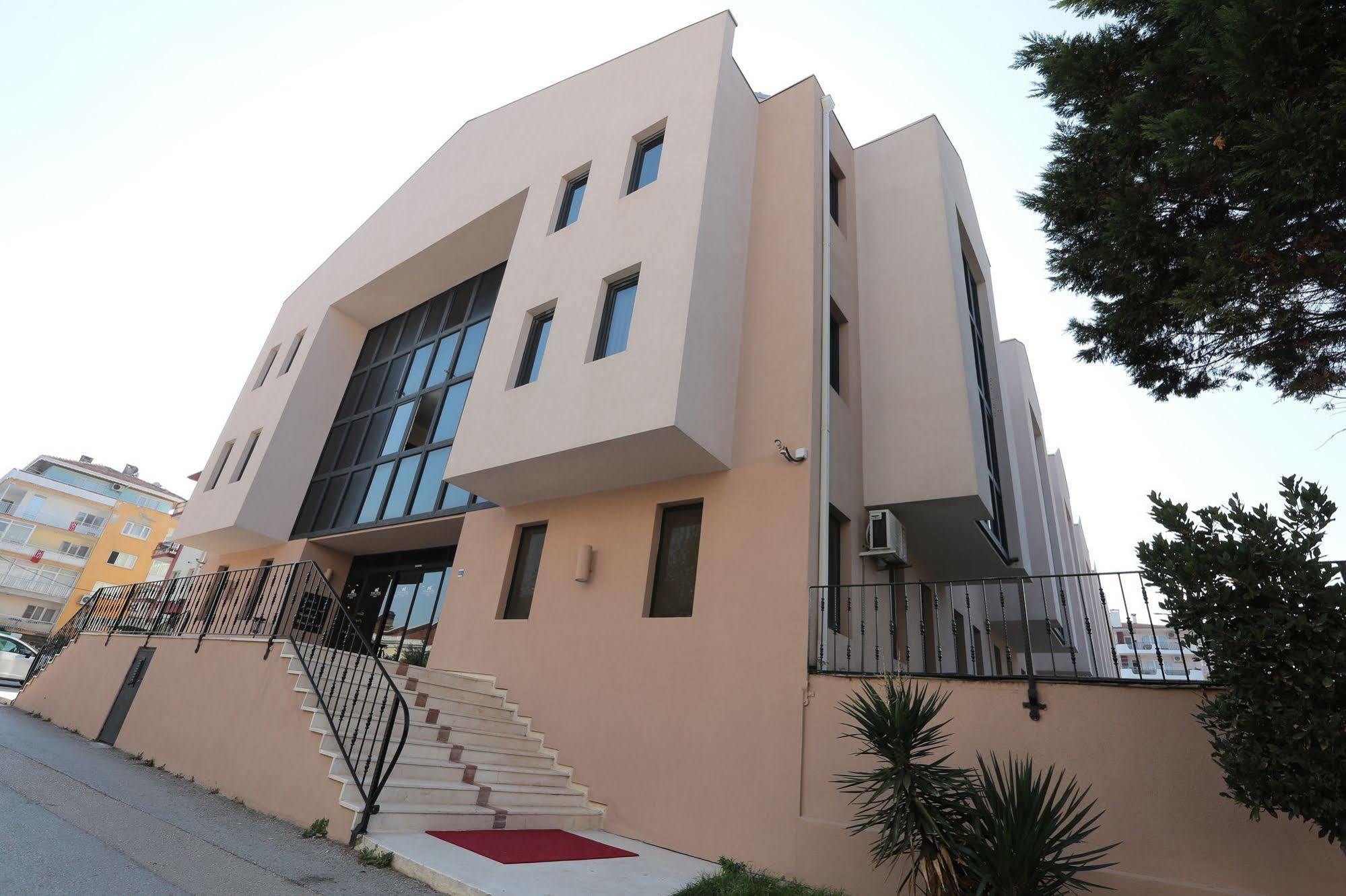 Montania Town Hotel Mudanya Exterior foto
